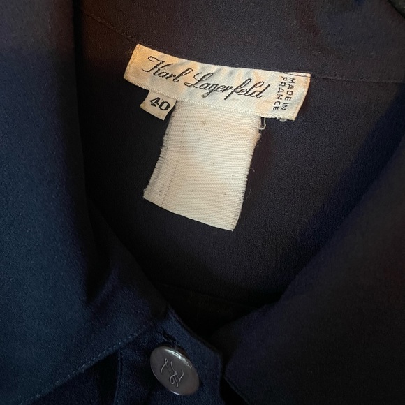 Vintage Karl Lagerfeld made in France size 40 navy blouse. Very good condition - Picture 11 of 12